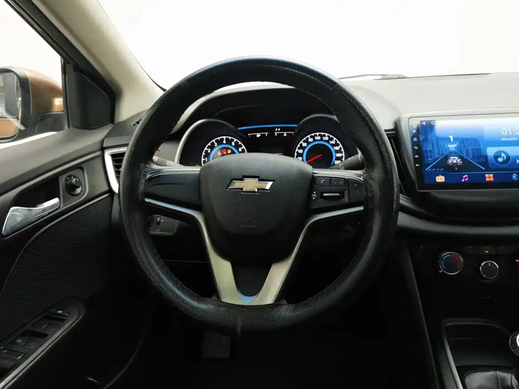 Chevrolet Cavalier 2017 — фото 11