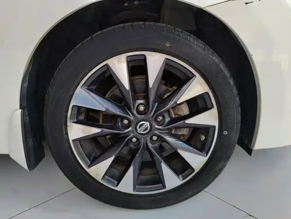 Nissan Bluebird 2018