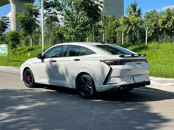 Dongfeng Yixuan 2023