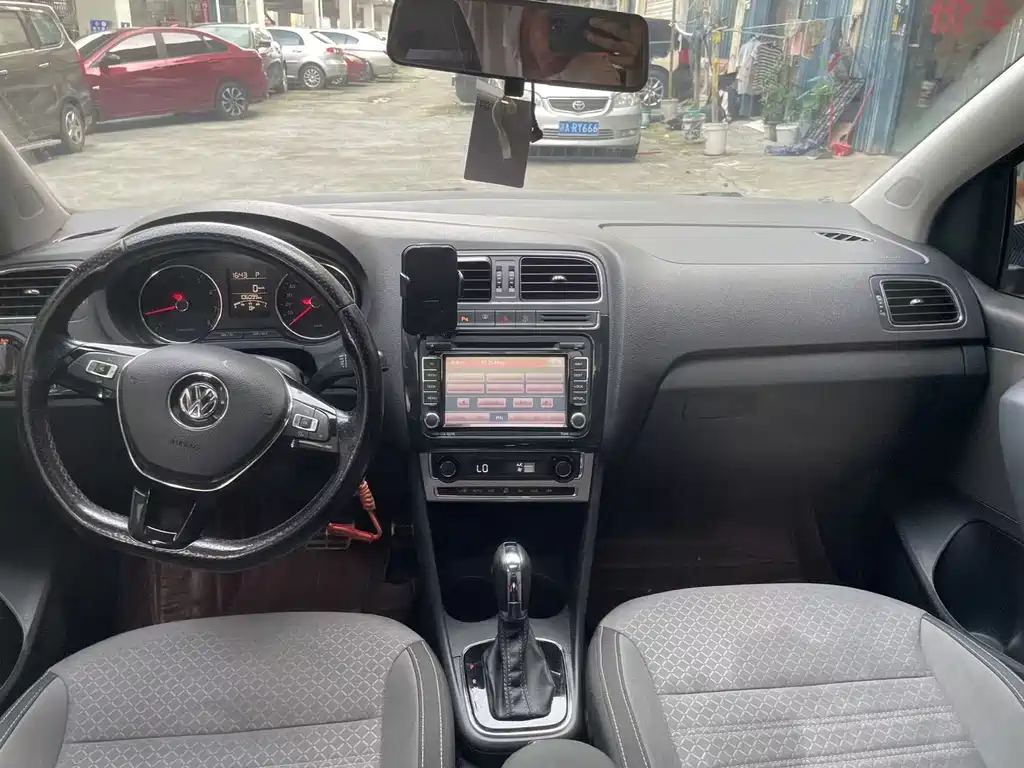 Volkswagen Polo 2014