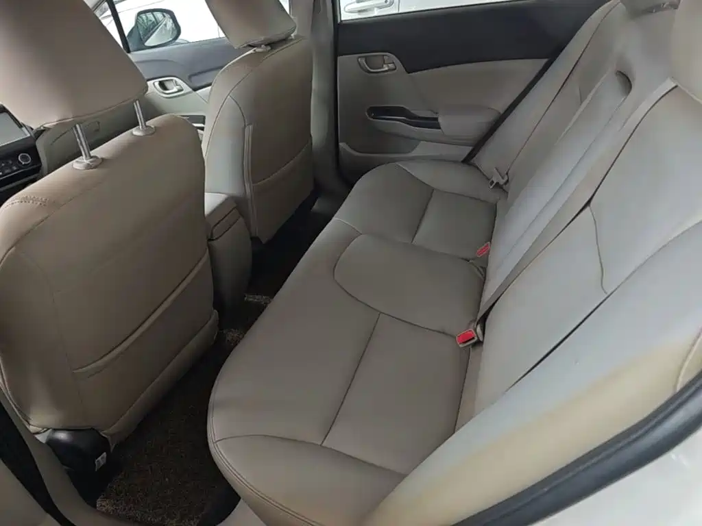 Honda Civic 2014 — фото 17
