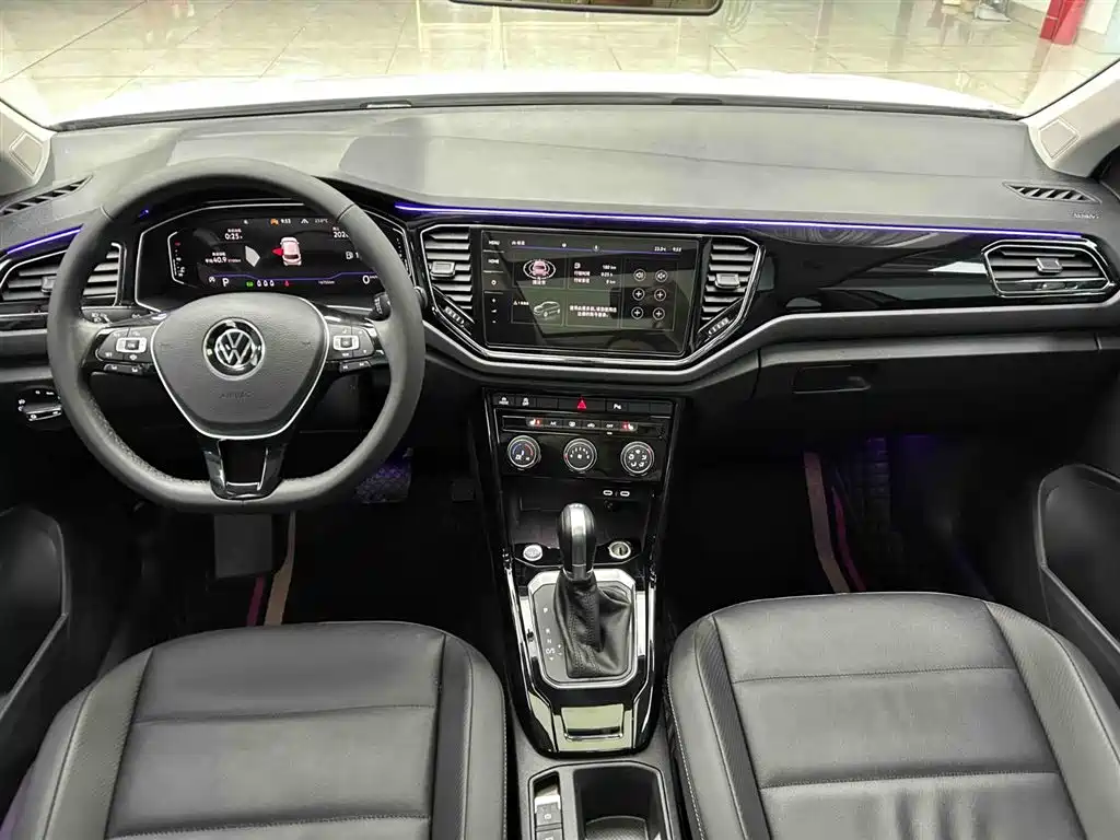 Volkswagen T-Roc 2023