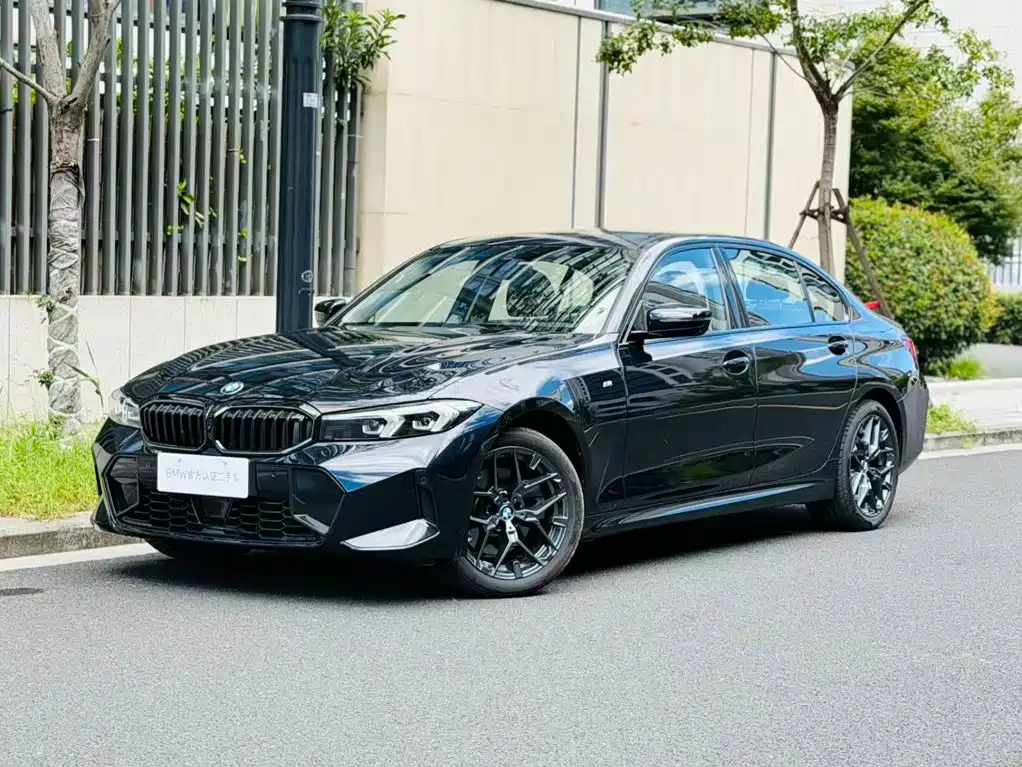 BMW 3 Series 2026 — фото 1
