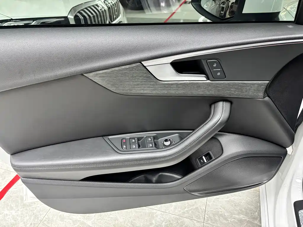 Audi A4L 2022