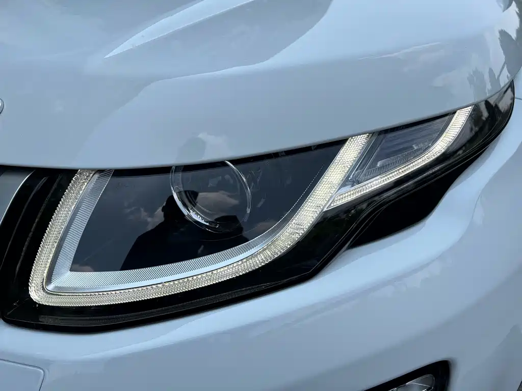 Land Rover Evoque 2019 — фото 22