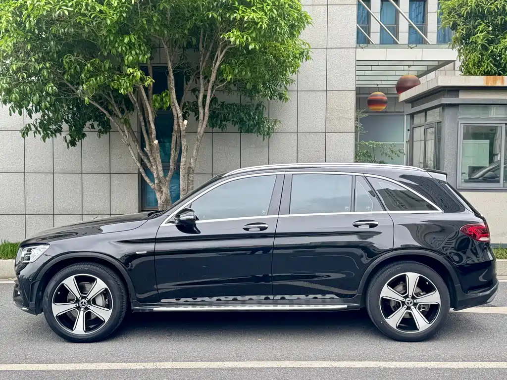 Mercedes-Benz GLC 2023 — фото 3