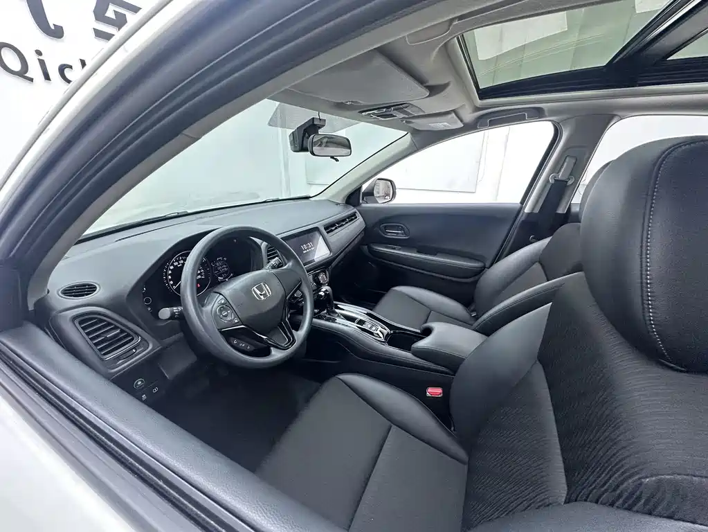Honda Vezel 2021 — фото 13