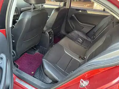 Volkswagen Sagitar 2015