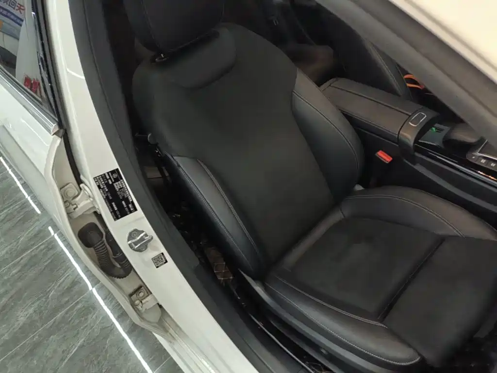 Mercedes-Benz A-Class 2021 — фото 25
