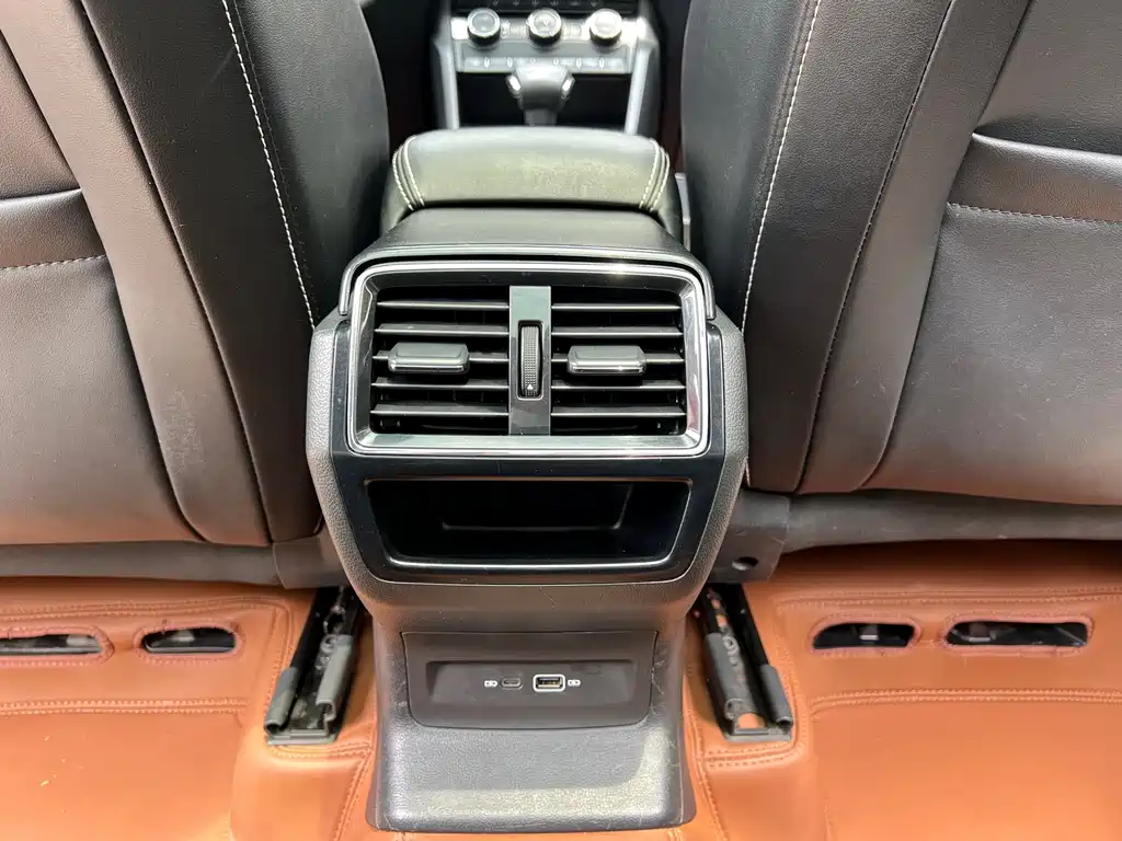Skoda Korok 2022 — фото 16