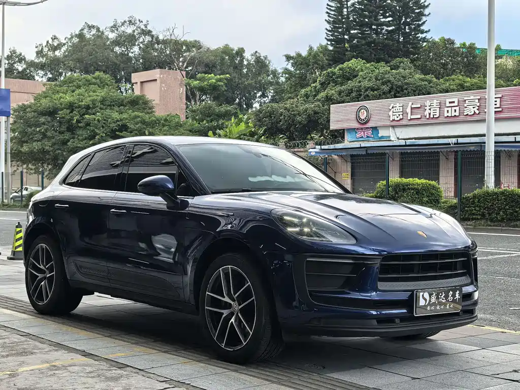 Porsche Macan 2024