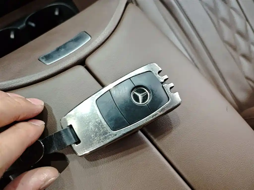 Mercedes-Benz Vito 2022 — фото 11