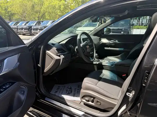 Cadillac CT4 2024