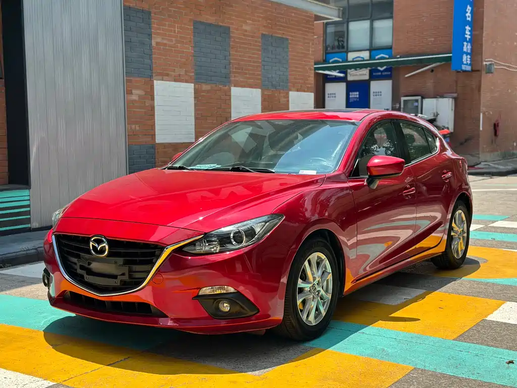 Mazda 3 Axela 2015