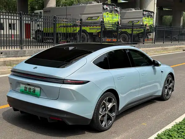 NIO ET5 2023