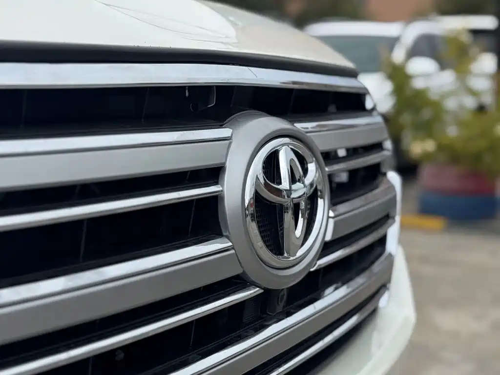 Toyota Land Cruiser 2015 — фото 15
