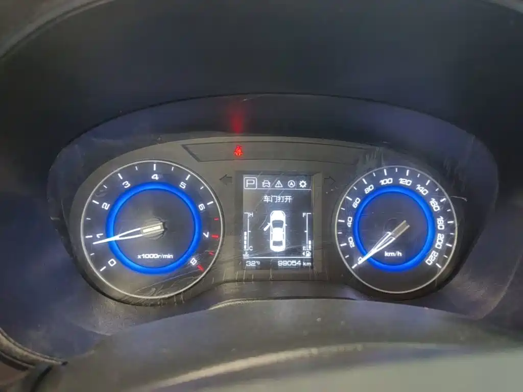 Changan Eado DT 2019 — фото 12