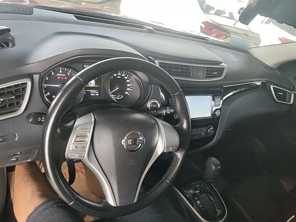 Nissan Qashqai 2018 — фото 10