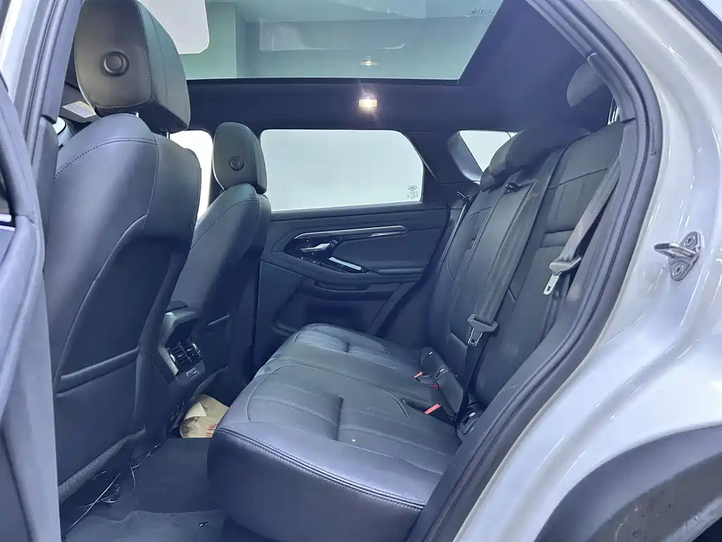 Land Rover Evoque 2020 — фото 9