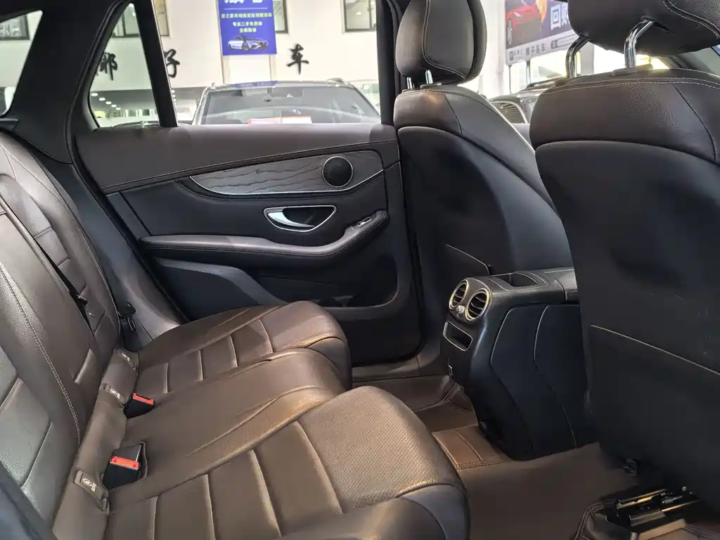 Mercedes-Benz GLC 2019 — фото 10