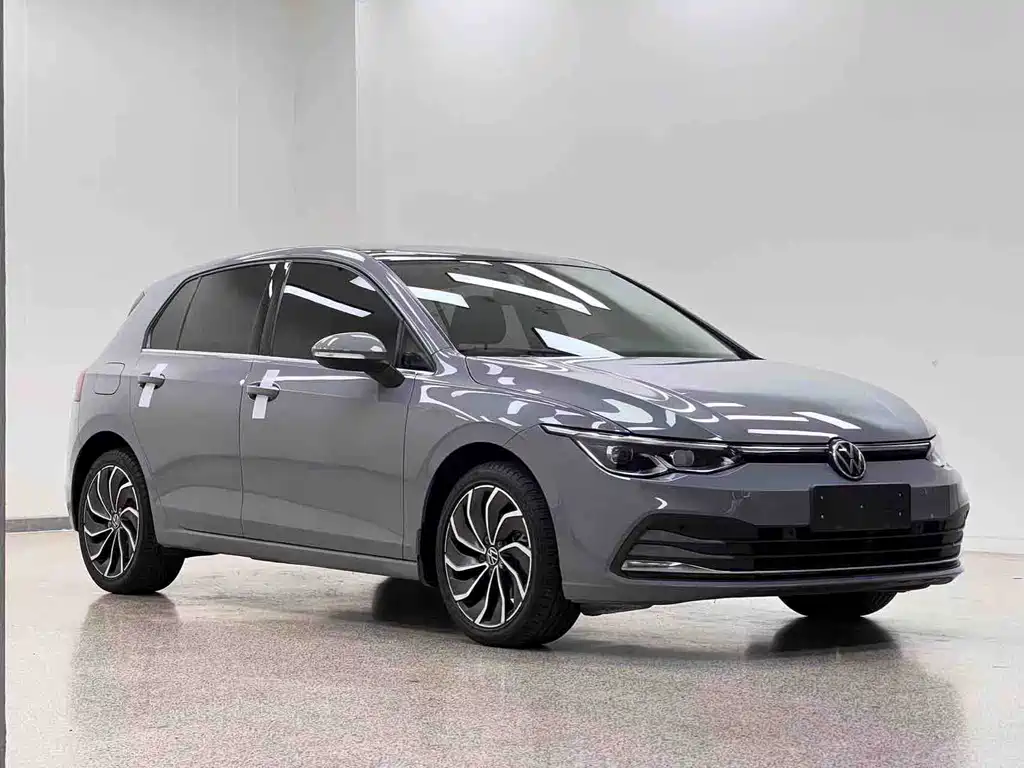 Volkswagen Golf 2021