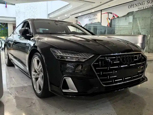 Audi A7L 2023