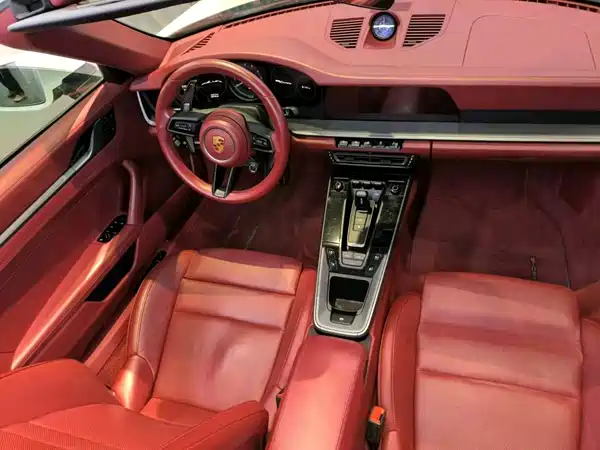 Porsche 911 2021