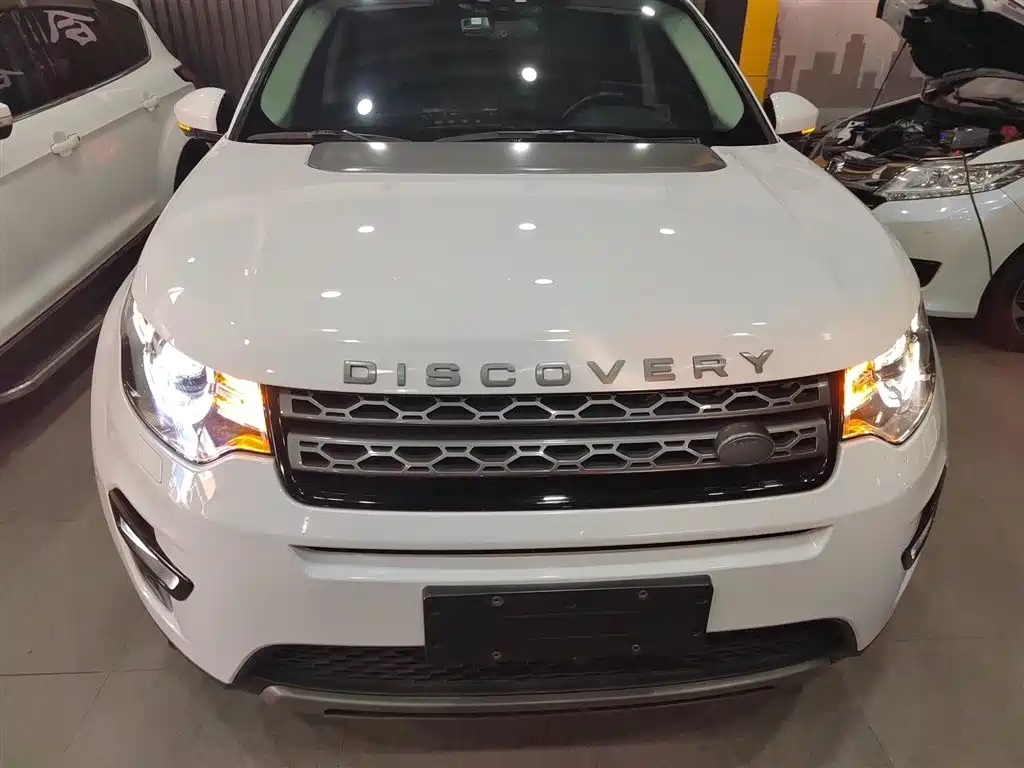 Land Rover Discovery Sport 2017 — фото 19