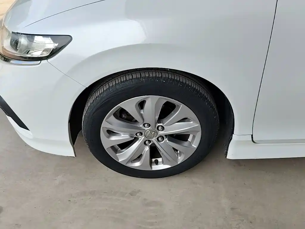 Honda Jade 2019 — фото 25