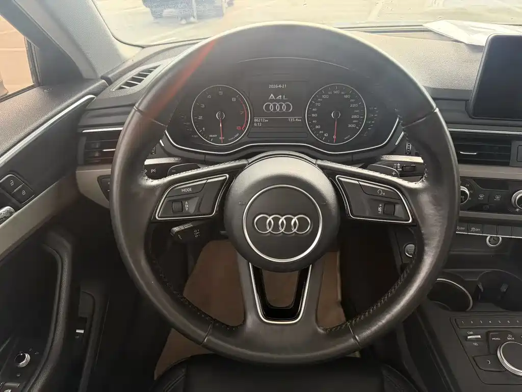 Audi A4L 2016 — фото 8