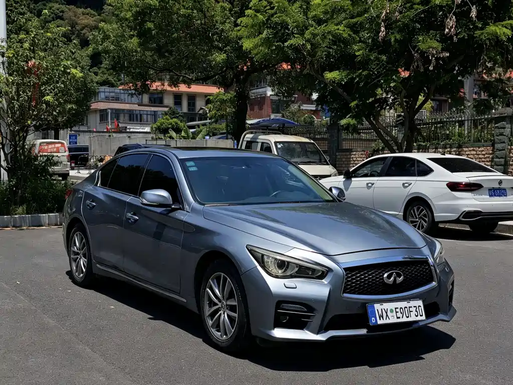 Infiniti Q50L 2017 — фото 3