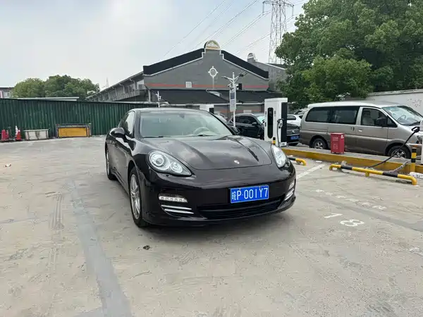 Porsche Panamera 2012