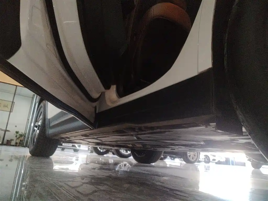 Mercedes-Benz GLB 2024 — фото 22