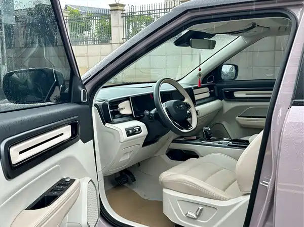Geely ICON 2024