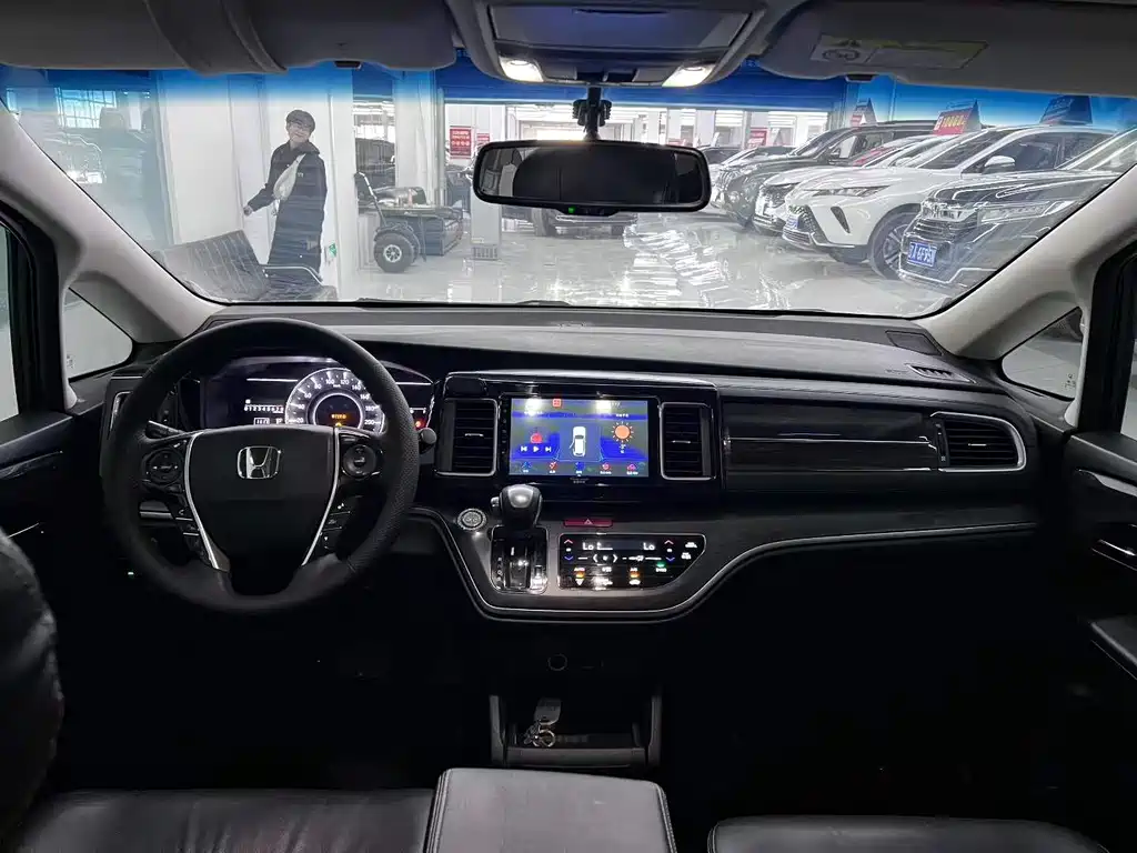 Honda Elysion 2017