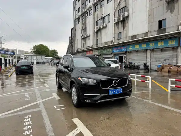 Volvo XC90 2016
