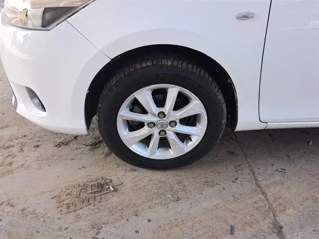 Toyota Vios 2015 — фото 23