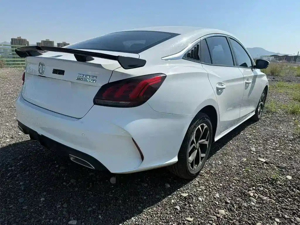 MG MG5 2022