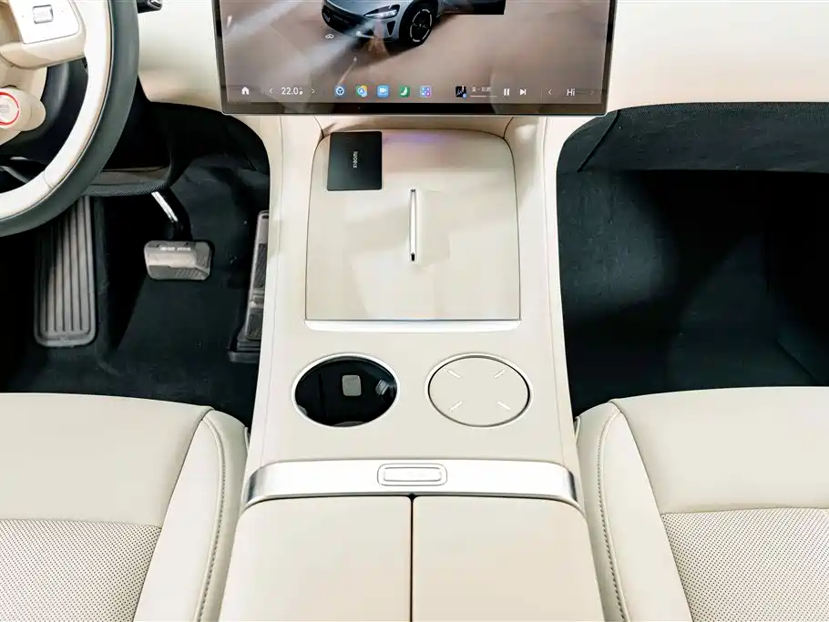 Xiaomi YU7 2025 — фото 13