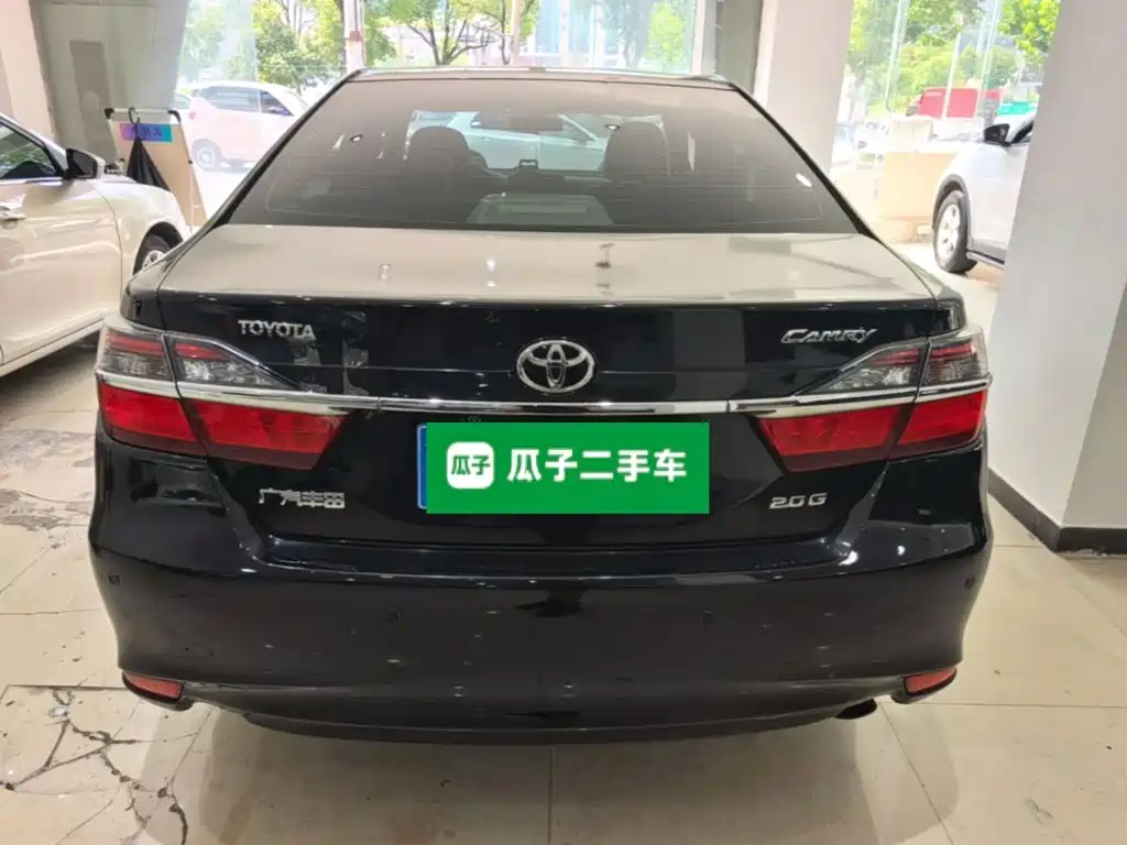 Toyota Camry 2015 — фото 6