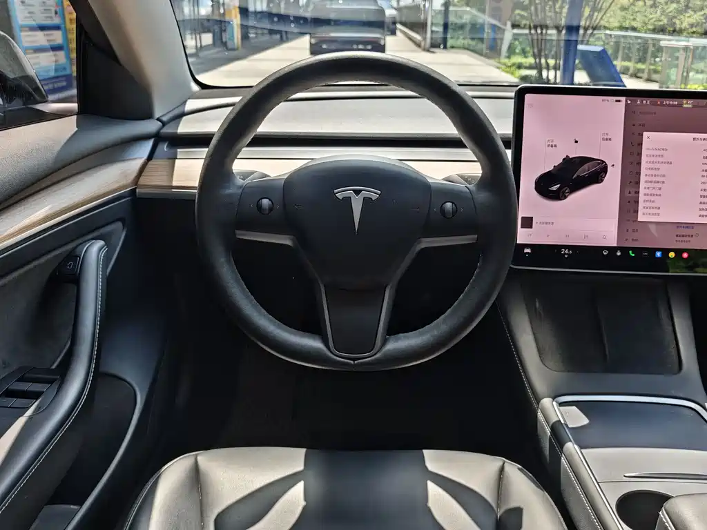 Tesla Model 3 2021 — фото 16