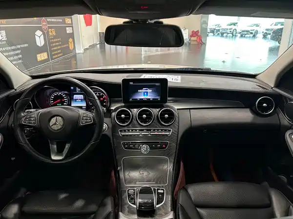 Mercedes-Benz C-Class 2018