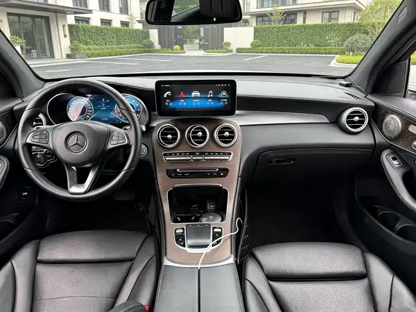 Mercedes-Benz GLC 2019