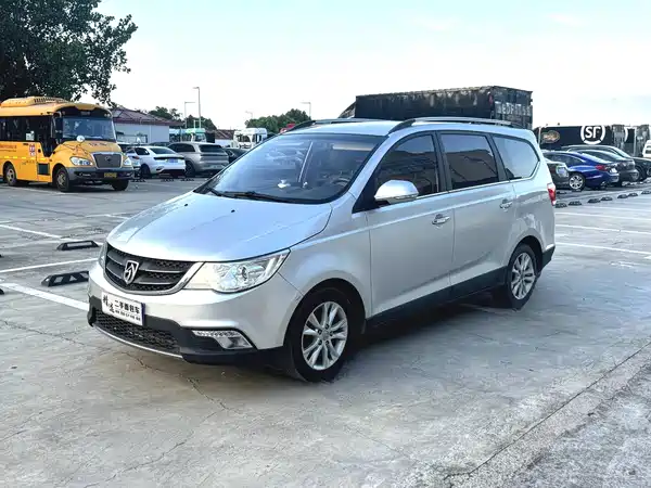 Baojun 730 2014