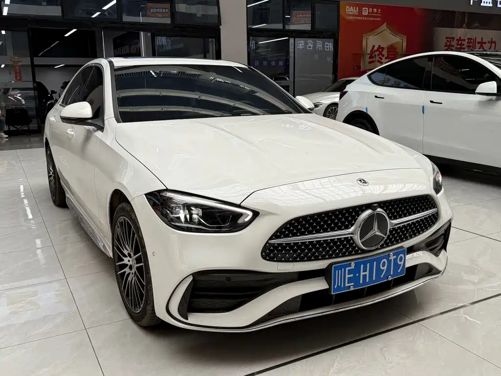 Mercedes-Benz C-Class 2025 — фото 2