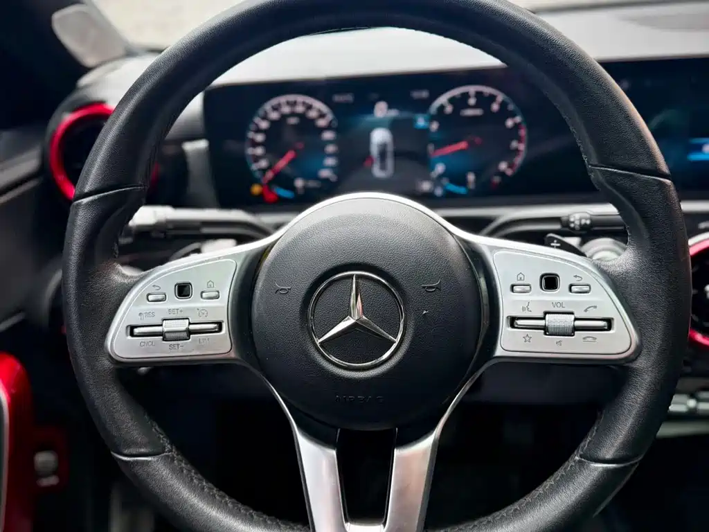 Mercedes-Benz A-Class 2021 — фото 23