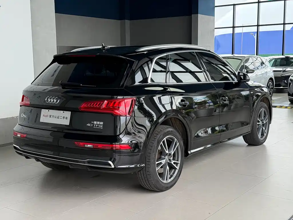 Audi Q5L 2021 — фото 5