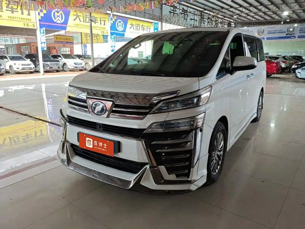 Toyota Vellfire 2020 — фото 1