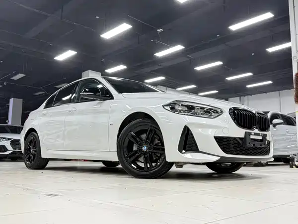 BMW 1 Series 2022