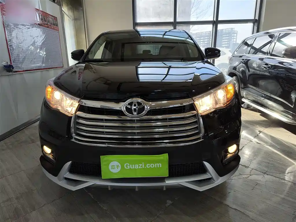 Toyota Highlander 2017 — фото 3